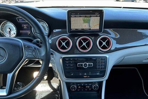 2014 Mercedes-Benz CLA-Class 