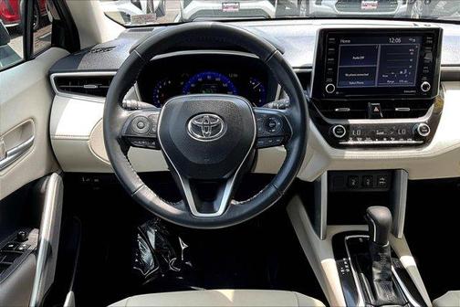 2022 Toyota Corolla Cross XLE