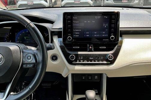 2022 Toyota Corolla Cross XLE