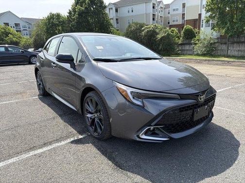 Magnetic Gray Metallic 2026 Toyota Corolla Hatchback XSE
