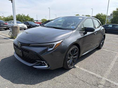 Magnetic Gray Metallic 2026 Toyota Corolla Hatchback XSE