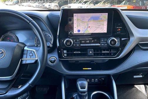 0218 2023 Toyota Highlander Hybrid XLE