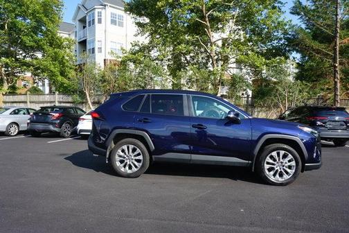 08X8 2025 Toyota RAV4 XLE Premium
