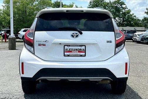 2018 Toyota Prius c Two