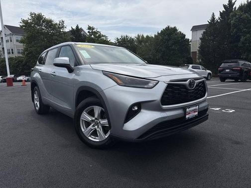 2023 Toyota Highlander LE