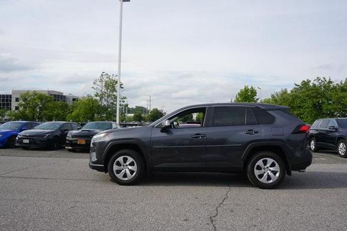 01G3 2025 Toyota RAV4 LE