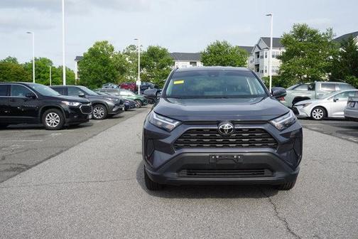 01G3 2025 Toyota RAV4 LE