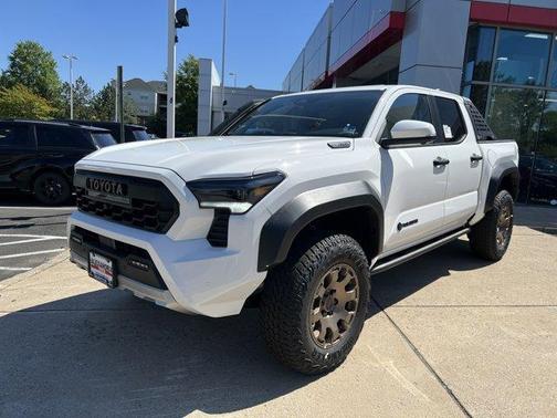 Ice 2026 Toyota Tacoma Hybrid Trailhunter