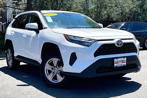 2023 Toyota RAV4 XLE