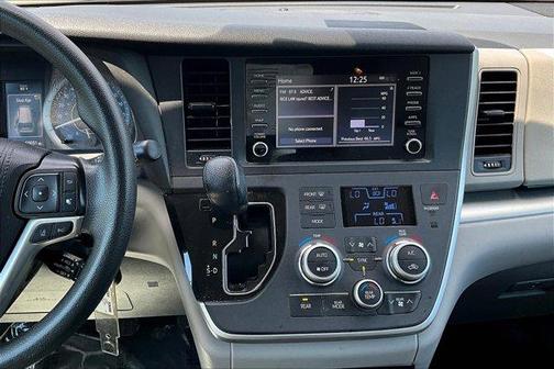 2020 Toyota Sienna L