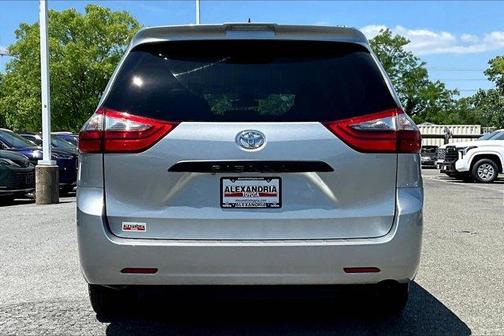 2020 Toyota Sienna L