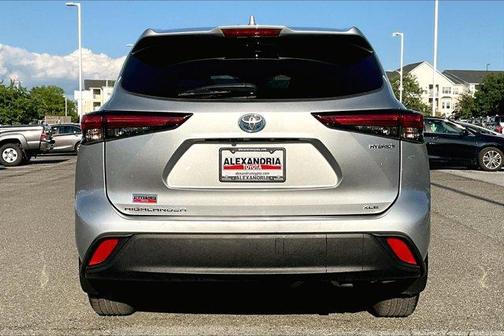 2022 Toyota Highlander Hybrid 