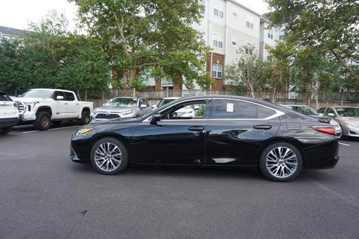 2021 Lexus ES 350 Base