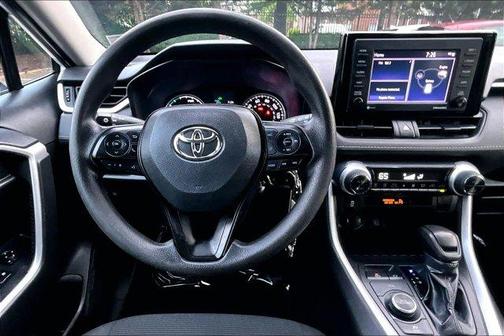 2021 Toyota RAV4 Hybrid LE