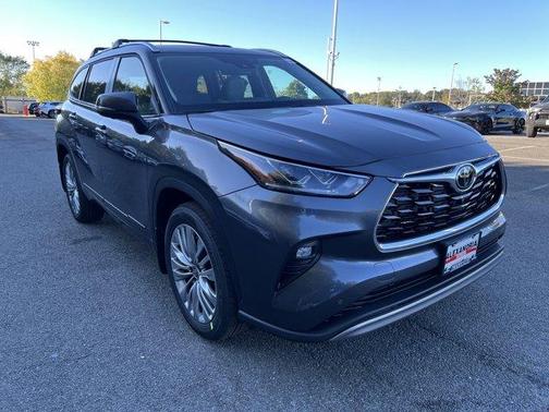 2025 Toyota Highlander Platinum