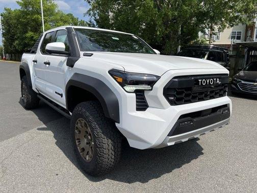 2025 Toyota Tacoma Hybrid Trailhunter
