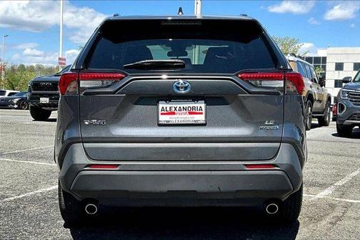 2022 Toyota RAV4 Hybrid LE