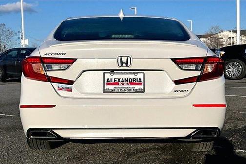 01 2018 Honda Accord Sport