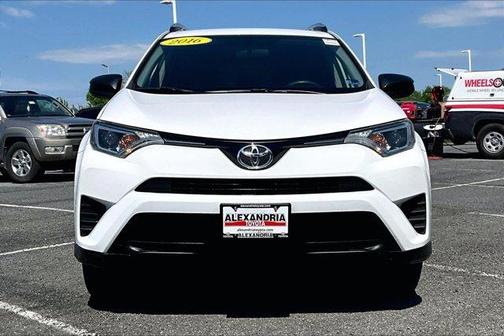 White 2016 Toyota RAV4 LE