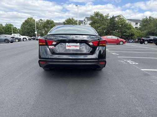 Black 2024 Nissan Altima 2.5 SV