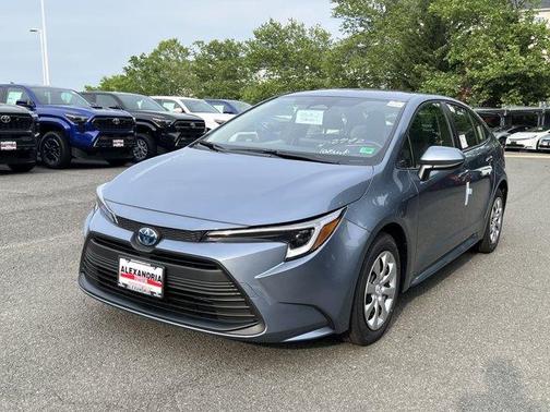 2025 Toyota Corolla Hybrid LE