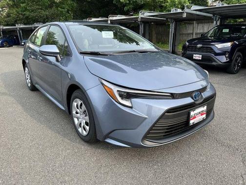 2025 Toyota Corolla Hybrid LE