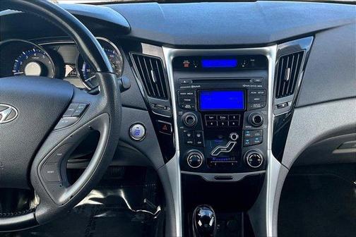 2012 Hyundai SONATA Limited