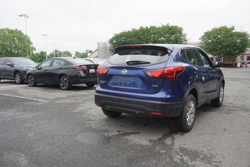 Caspian Blue 2018 Nissan Rogue Sport S