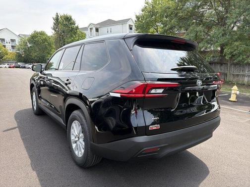 Midnight Black Metallic 2026 Toyota Grand Highlander XLE