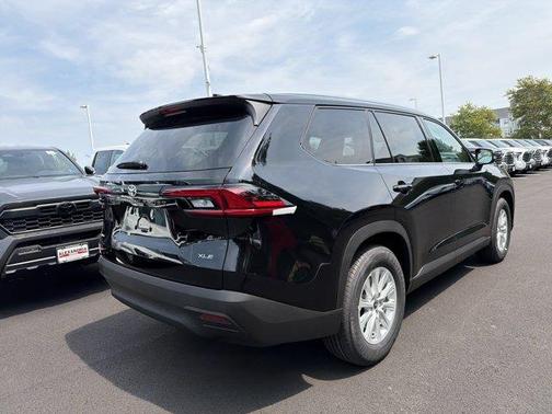 Midnight Black Metallic 2026 Toyota Grand Highlander XLE