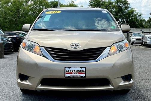 2011 Toyota Sienna LE