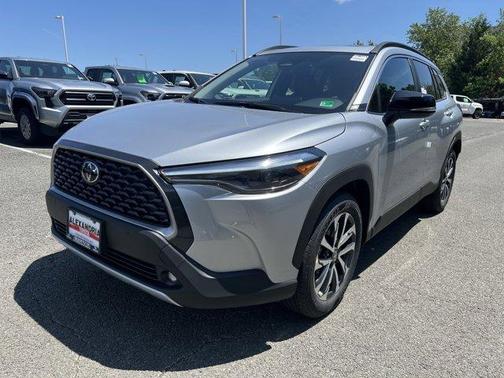 2025 Toyota Corolla Cross XLE