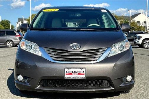 2014 Toyota Sienna XLE
