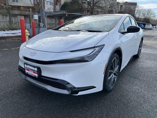 2025 Toyota Prius XLE