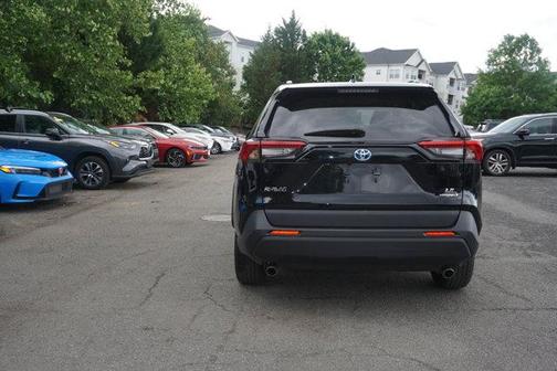 2024 Toyota RAV4 Hybrid LE