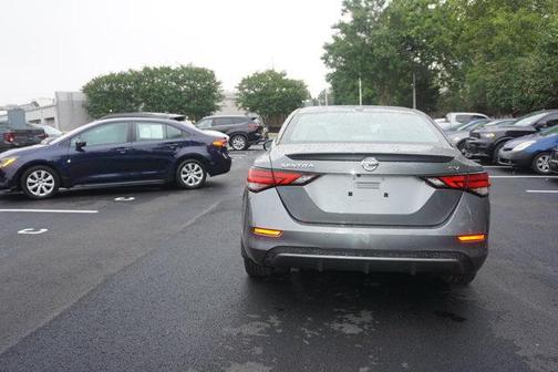 Gun Metallic 2020 Nissan Sentra SV