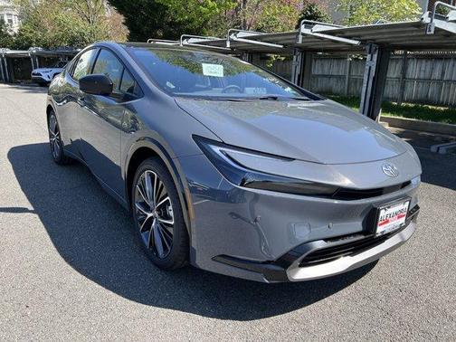 2025 Toyota Prius XLE