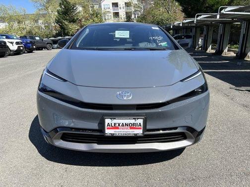 2025 Toyota Prius XLE