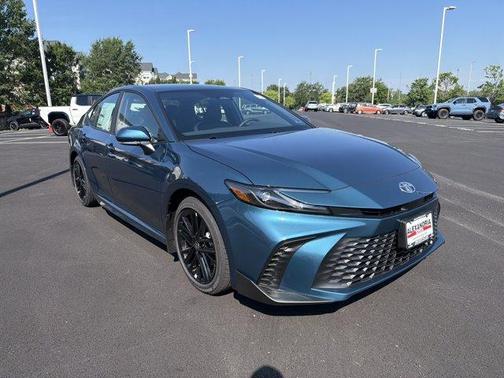 Ocean 2026 Toyota Camry SE