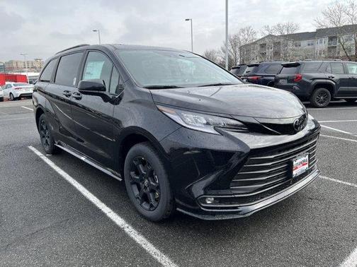 2026 Toyota Sienna Woodland Edition
