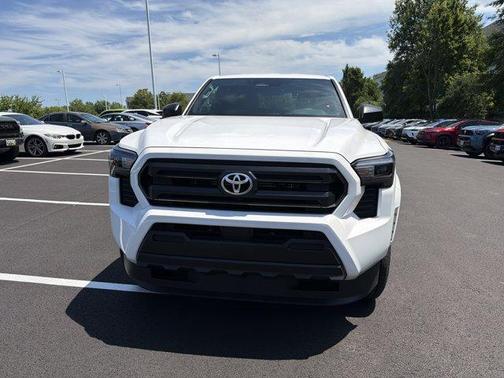 Ice 2026 Toyota Tacoma SR