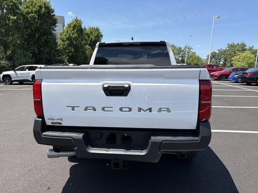 Ice 2026 Toyota Tacoma SR