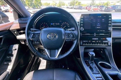 2022 Toyota Avalon XLE