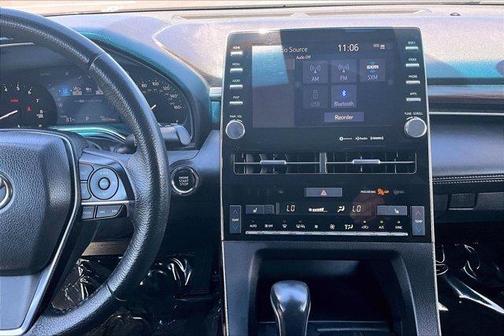 2022 Toyota Avalon XLE