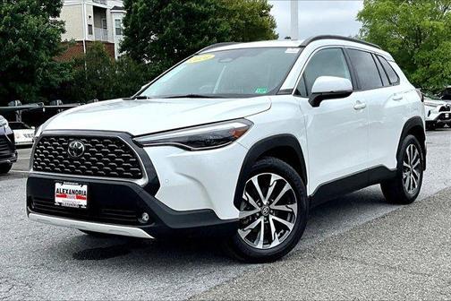 2024 Toyota Corolla Cross XLE