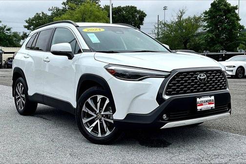 2024 Toyota Corolla Cross XLE