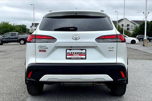 2024 Toyota Corolla Cross XLE