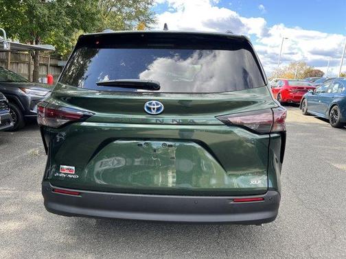 2025 Toyota Sienna XLE
