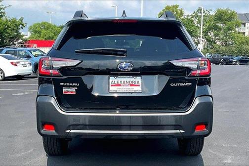 Crystal Black Silica 2023 Subaru Outback Premium