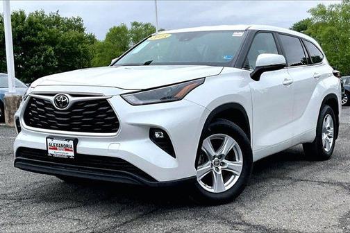 2023 Toyota Highlander LE